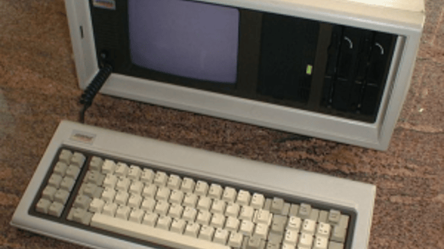 Clamshell Design Computer Clamshell! The Story of the Greatest Computing Form Factor of All Time