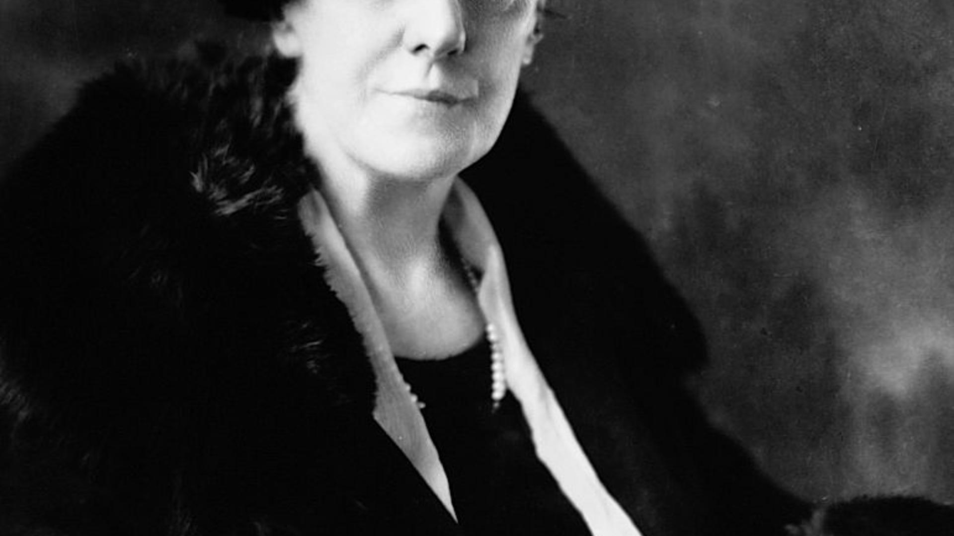 Anna Jarvis's Vision for Mother's Day Faces Commercialization Backlash — image 1