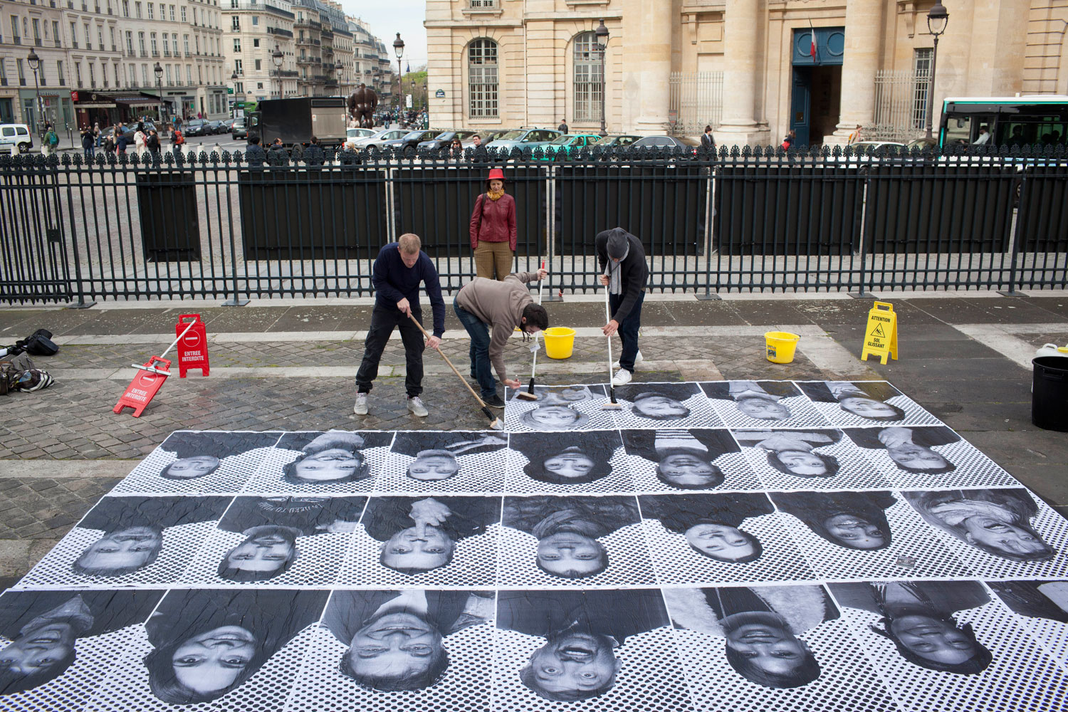 A World of Selfies Adorns France's Most Symbolic Monument