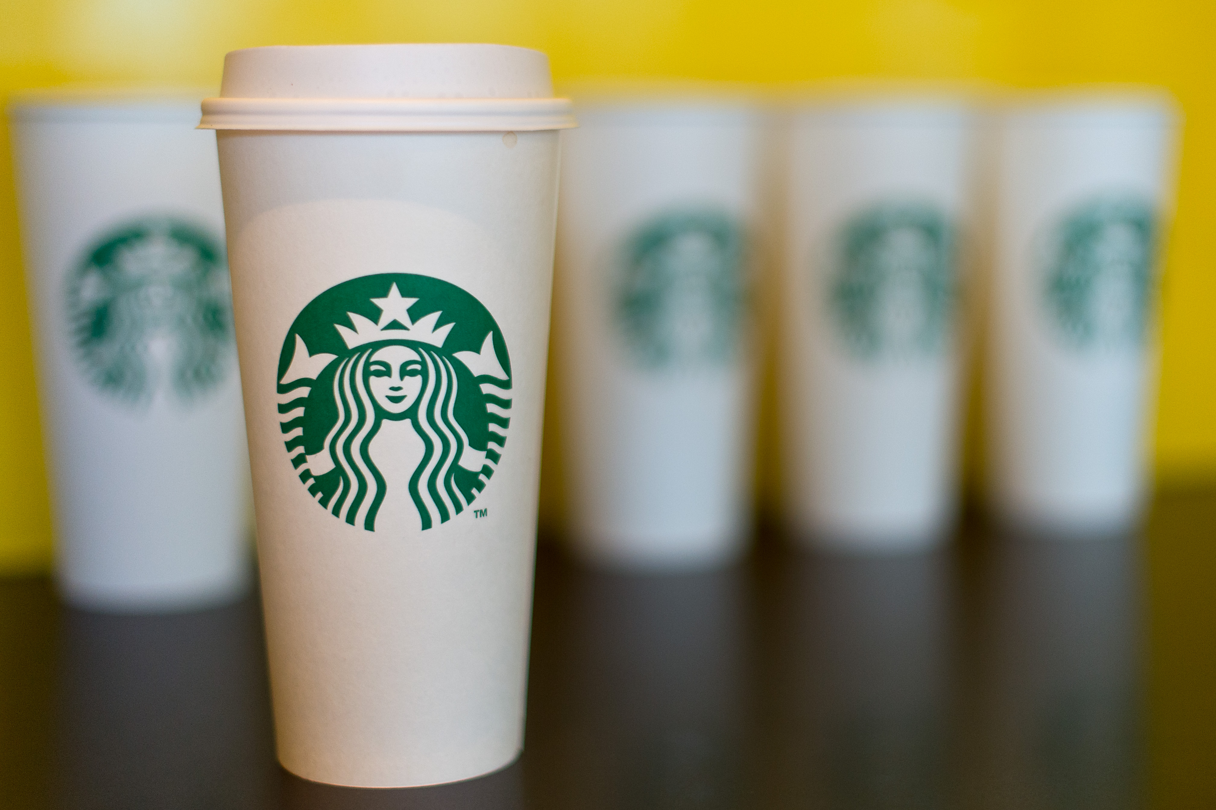 How to Use Starbucks Free Refill Policy