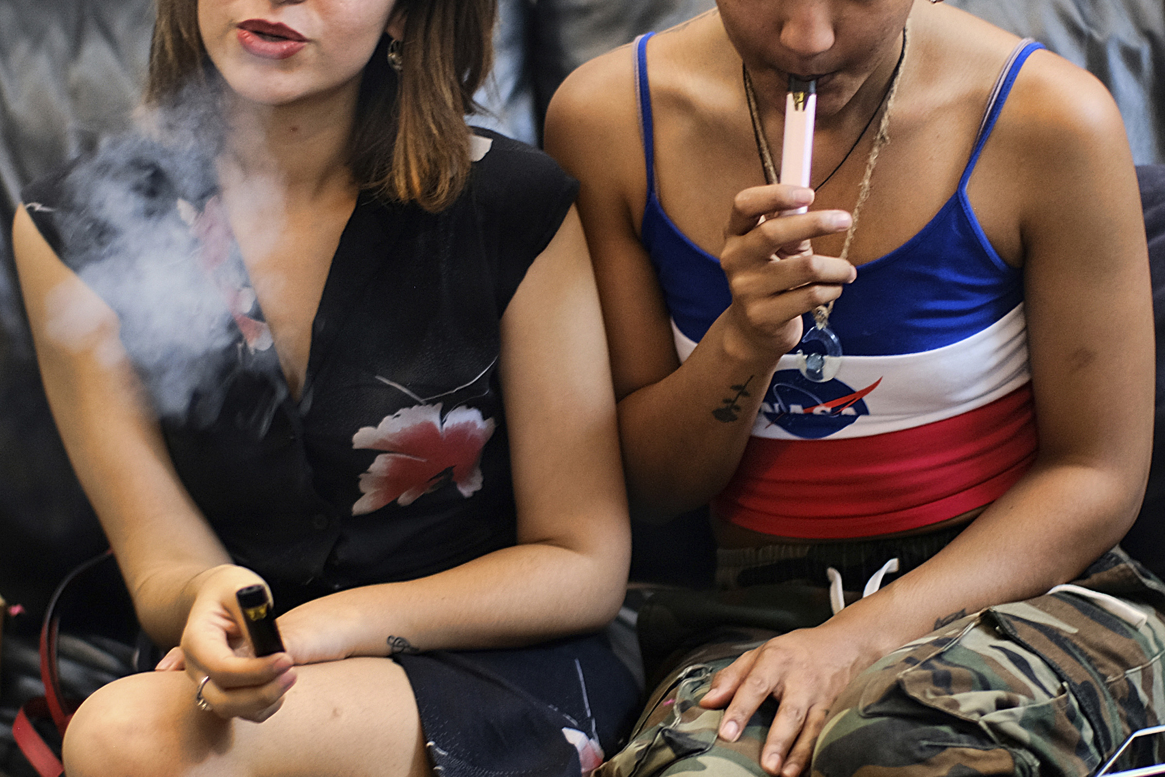 As Vaping Deaths Mount, Cannabis Bros Smell Opportunity