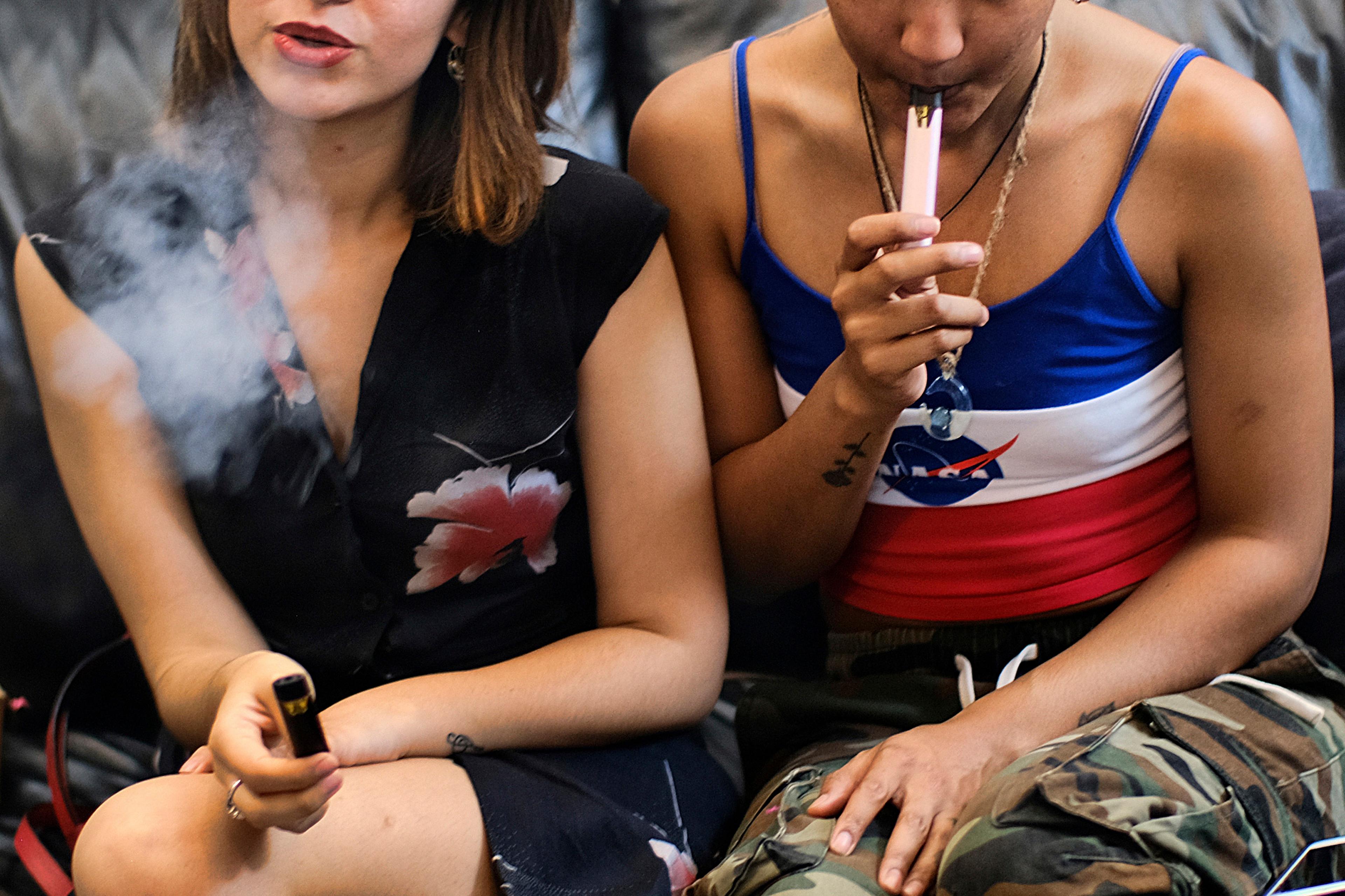 As Vaping Deaths Mount, Cannabis Bros Smell Opportunity As Vaping Deaths Mount, Cannabis Bros Smell Opportunity