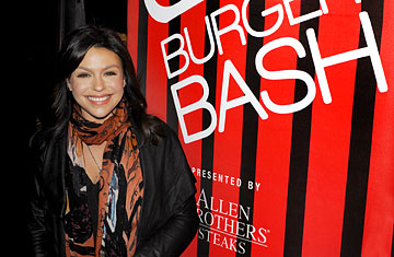 Rachael Ray in Praise of Burgers and Our Culinary Tastes