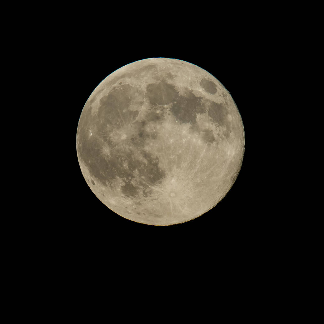 moon Does the moon make you feel alone or connected? . . Follow @the.z