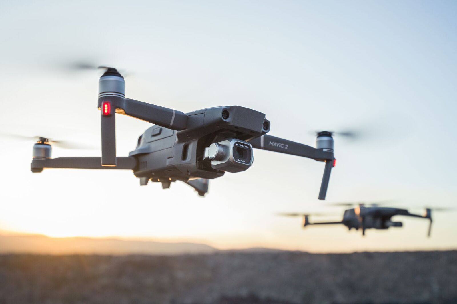 DJI Mavic 2 Pro and Mavic 2 Zoom Drones Announced