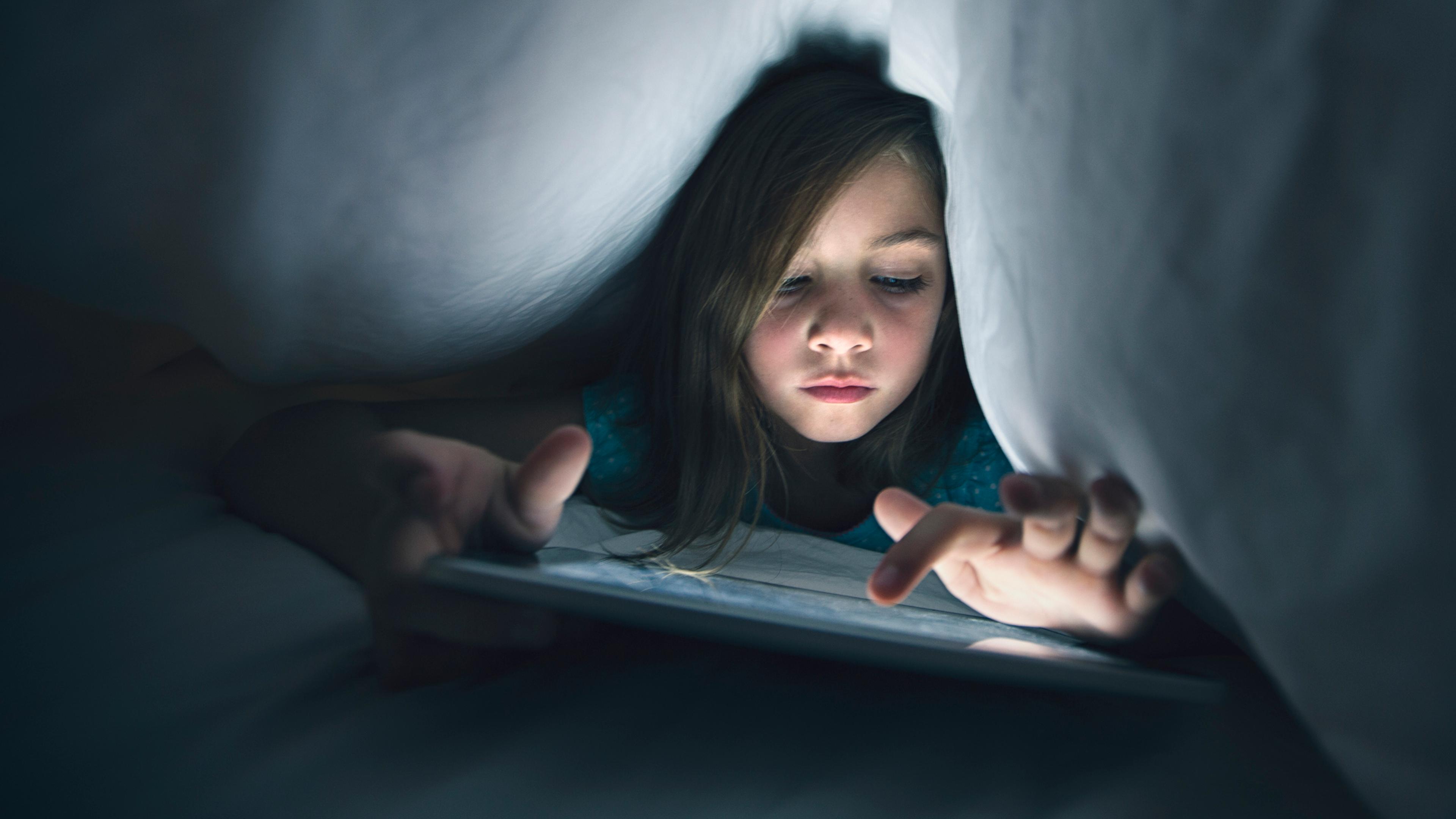How to Teach Kids The Importance of Digital Privacy