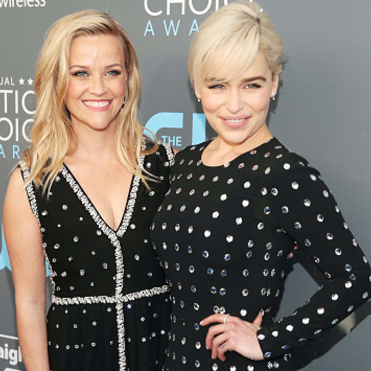 Actors Reese Witherspoon (L) and Emilia Clarke attend The 23rd Annual Critics' Choice Awards at Barker Hangar on January 11, 2018 in Santa Monica, California.