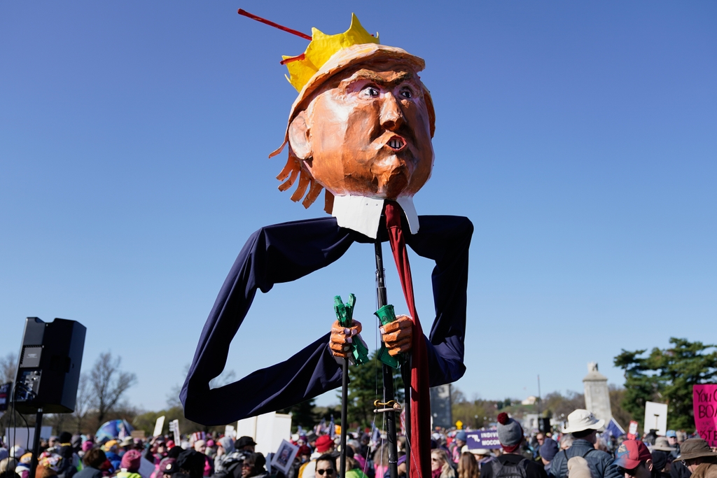 'No Kings' Protests Expecting Record Turnout Against Historically Unpopular Trump