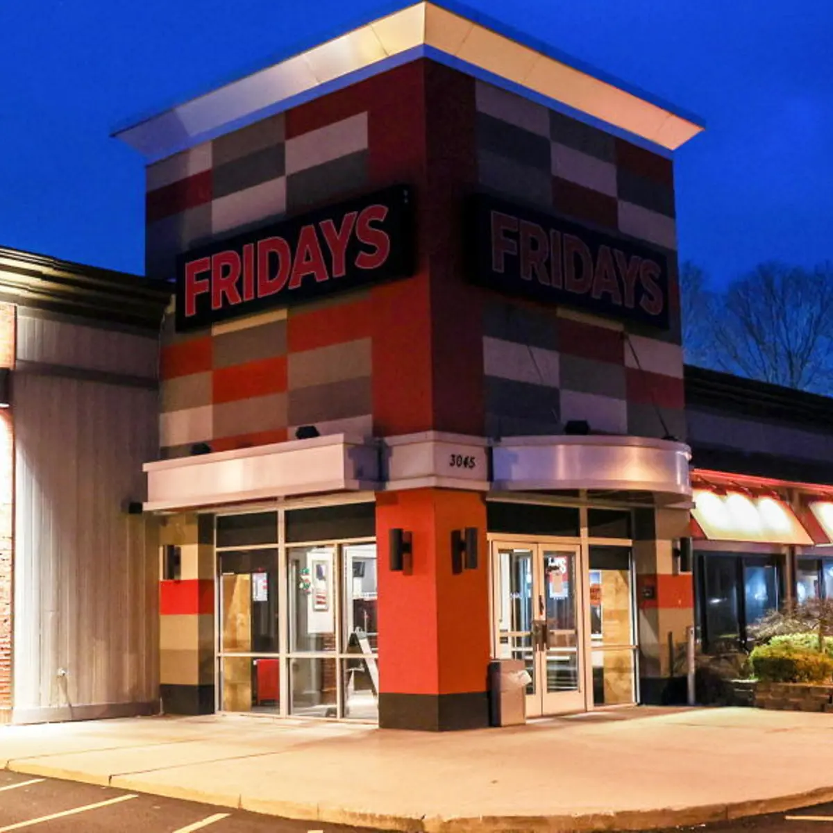Permanently closed TGI Fridays in Islandia, New York in 2024