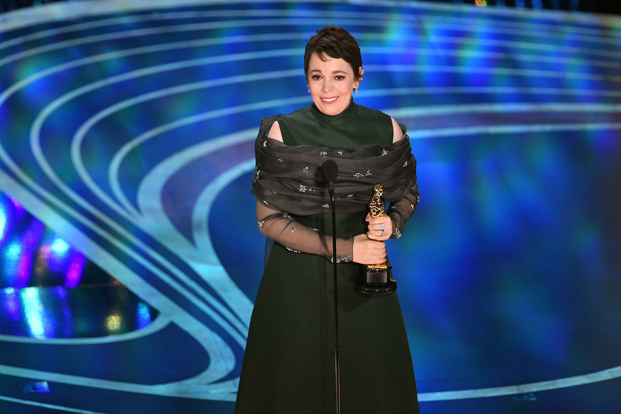 olivia colman dress golden globes 2019 Olivia Colman Wins Best Actress for 'The Favourite' Watch