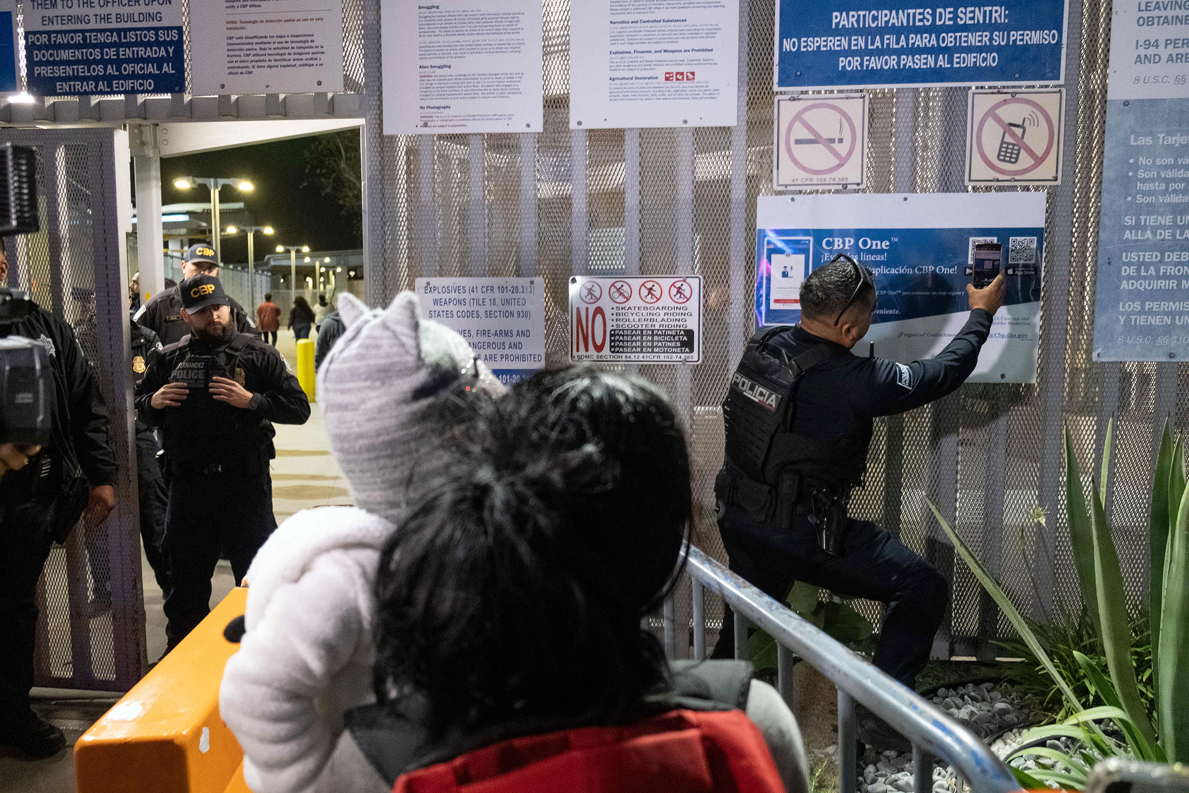 Migrants Struggle to Make Asylum Claims Through CBP App