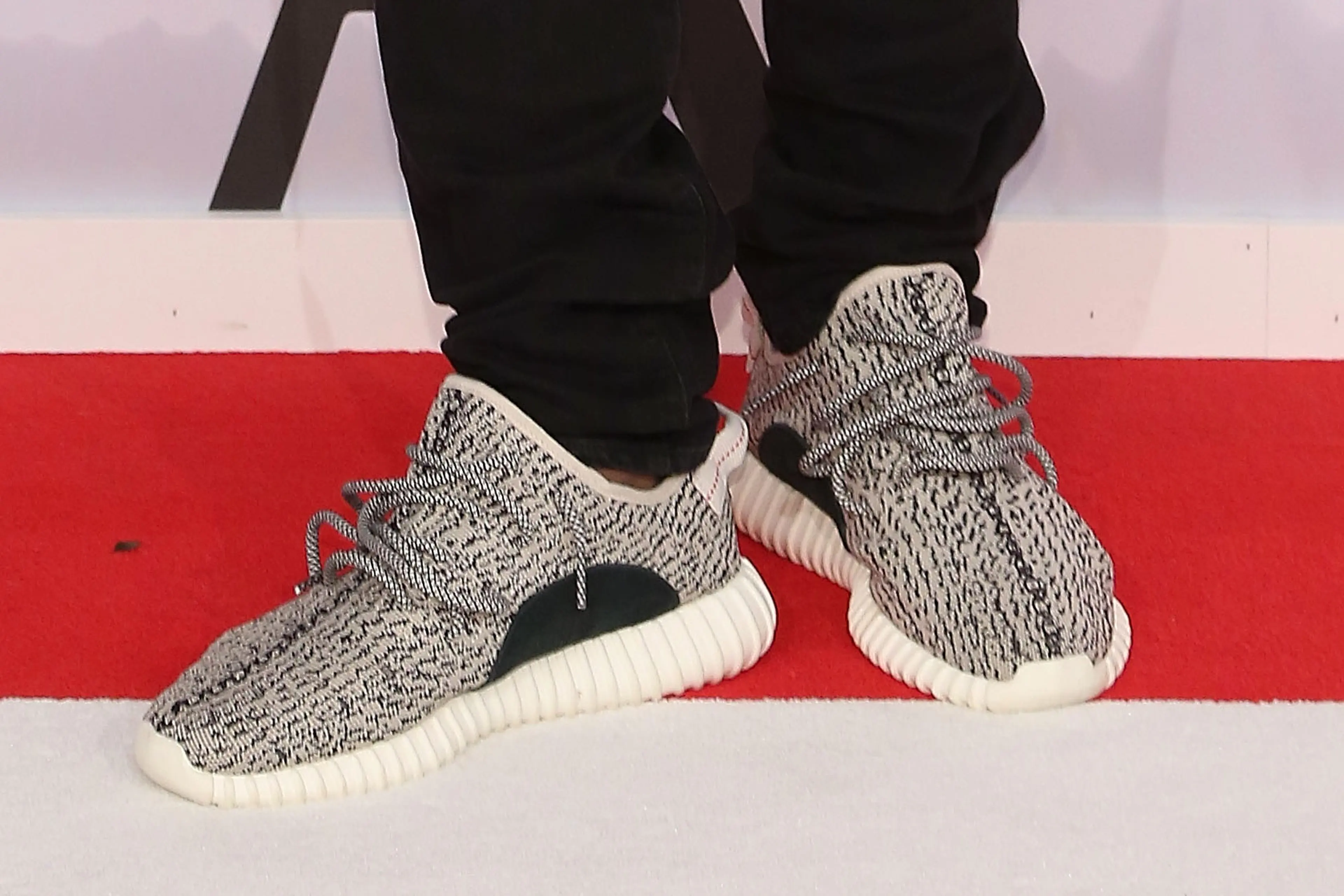 Kanye West Yeezy Sneakers Offered for Kidney Kanye West Yeezy Sneakers Offered for Kidney