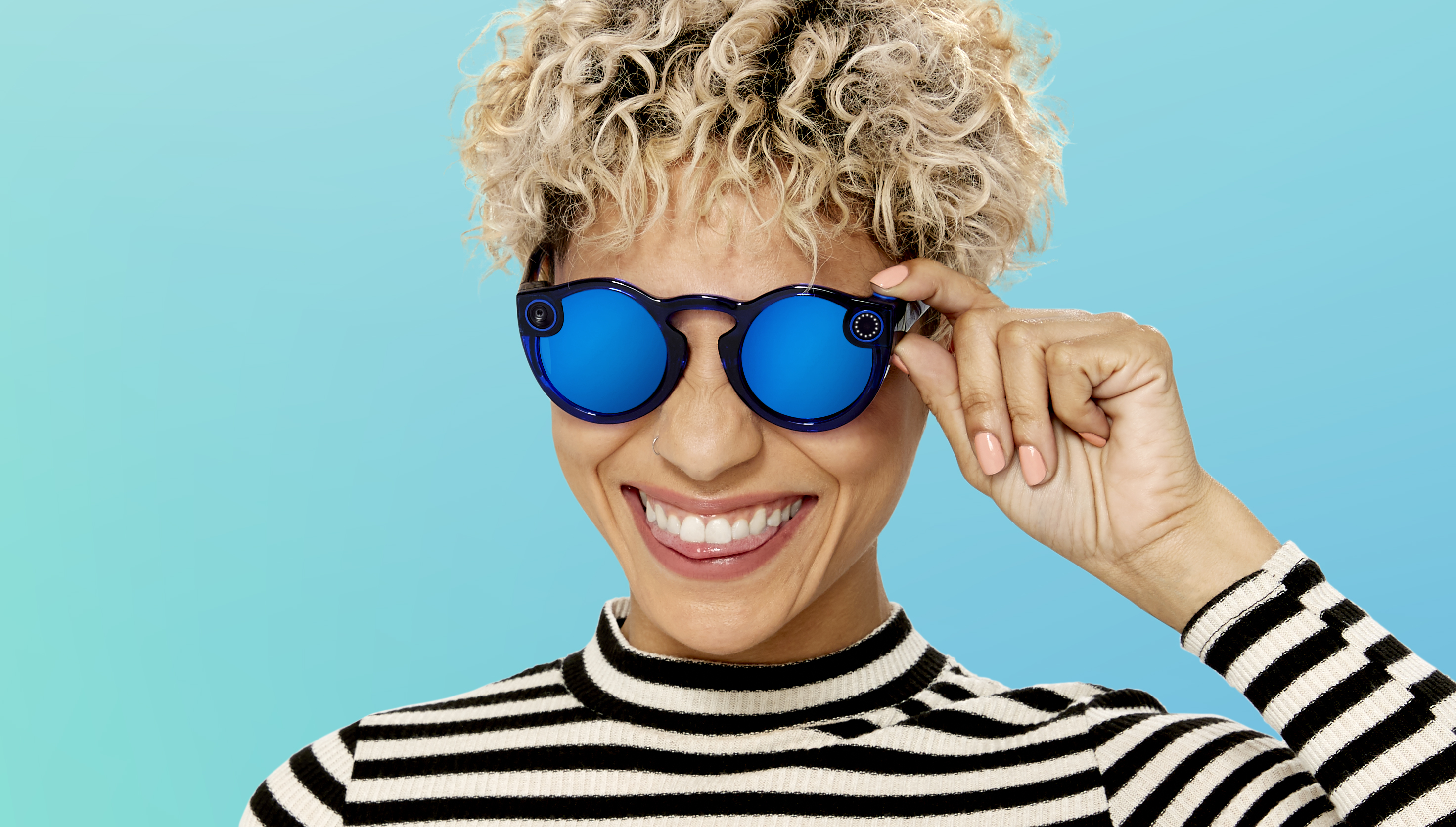 Snap Releases New Snapchat Spectacles That Can Take Photos